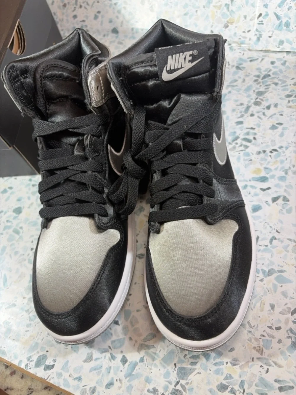 NIB Nike Air Jordan 1 Retro High OG PS Black Medium Grey White Size 3Y - Picture 5 of 6